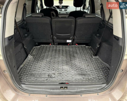 Коричневый Рено Сценик, объемом двигателя 1.46 л и пробегом 255 тыс. км за 7500 $, фото 53 на Automoto.ua