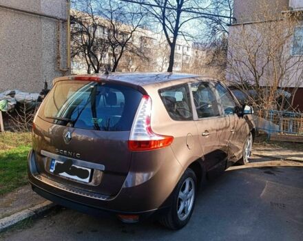 Рено Сценик 2013 в Киеве на Automoto.ua Коричневый Рено Сценик, объемом двигателя 1.5 л и пробегом 225 тыс. км за 9000 $, фото 2 на Automoto.ua