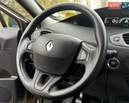 Коричневый Рено Сценик, объемом двигателя 1.6 л и пробегом 129 тыс. км за 9300 $, фото 60 на Automoto.ua