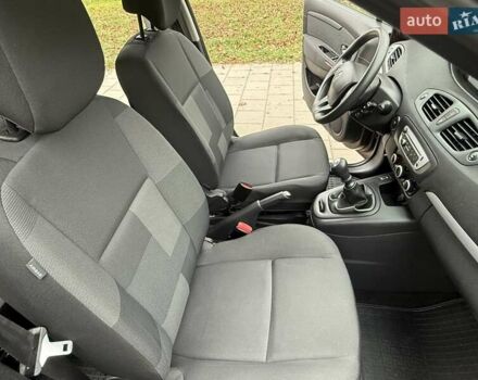 Коричневый Рено Сценик, объемом двигателя 1.6 л и пробегом 129 тыс. км за 9300 $, фото 62 на Automoto.ua