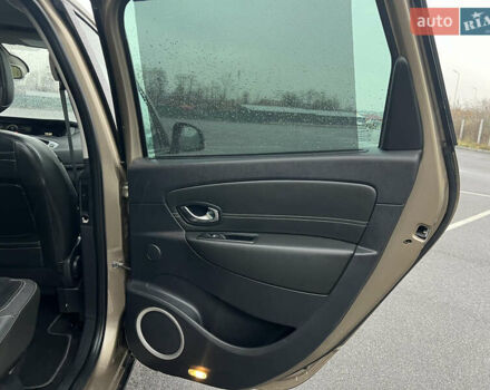 Коричневый Рено Сценик, объемом двигателя 1.6 л и пробегом 225 тыс. км за 10200 $, фото 19 на Automoto.ua