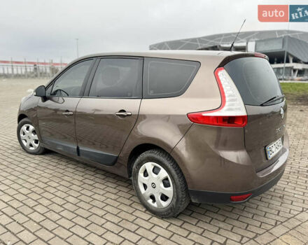 Коричневый Рено Сценик, объемом двигателя 1.46 л и пробегом 255 тыс. км за 7500 $, фото 20 на Automoto.ua