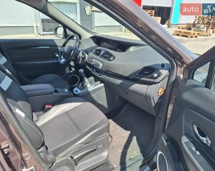 Коричневый Рено Сценик, объемом двигателя 1.5 л и пробегом 273 тыс. км за 7900 $, фото 20 на Automoto.ua