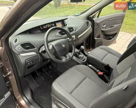 Коричневый Рено Сценик, объемом двигателя 1.6 л и пробегом 129 тыс. км за 9300 $, фото 48 на Automoto.ua