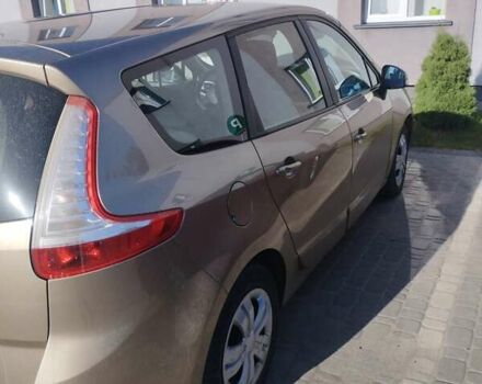 Коричневый Рено Сценик, объемом двигателя 1.46 л и пробегом 224 тыс. км за 9800 $, фото 3 на Automoto.ua