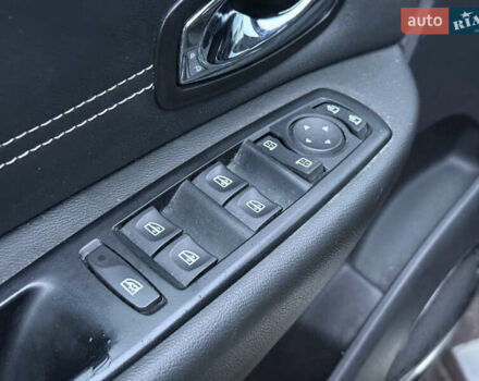 Коричневый Рено Сценик, объемом двигателя 0 л и пробегом 220 тыс. км за 8999 $, фото 9 на Automoto.ua