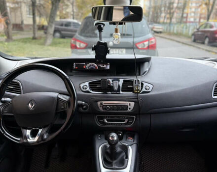 Коричневий Рено Сценік, об'ємом двигуна 1.46 л та пробігом 212 тис. км за 9291 $, фото 8 на Automoto.ua