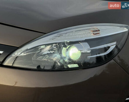 Коричневый Рено Сценик, объемом двигателя 1.5 л и пробегом 240 тыс. км за 10499 $, фото 6 на Automoto.ua