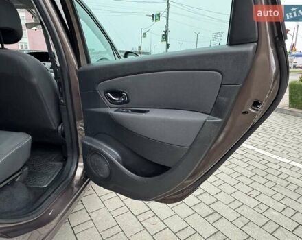 Коричневый Рено Сценик, объемом двигателя 1.46 л и пробегом 163 тыс. км за 10999 $, фото 54 на Automoto.ua