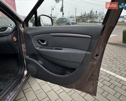 Коричневый Рено Сценик, объемом двигателя 1.46 л и пробегом 163 тыс. км за 10999 $, фото 57 на Automoto.ua