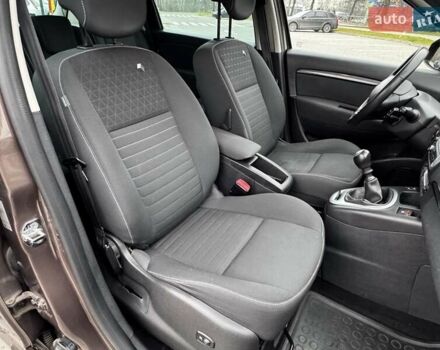 Коричневый Рено Сценик, объемом двигателя 1.46 л и пробегом 163 тыс. км за 10999 $, фото 60 на Automoto.ua