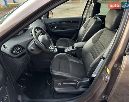 Коричневый Рено Сценик, объемом двигателя 1.5 л и пробегом 240 тыс. км за 10499 $, фото 67 на Automoto.ua