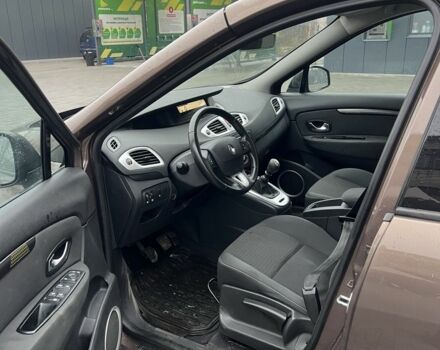 Коричневый Рено Сценик, объемом двигателя 1.4 л и пробегом 195 тыс. км за 4900 $, фото 9 на Automoto.ua