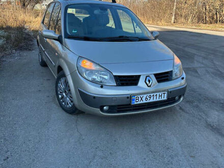 Коричневий Рено Сценік, об'ємом двигуна 2 л та пробігом 207 тис. км за 6100 $, фото 1 на Automoto.ua