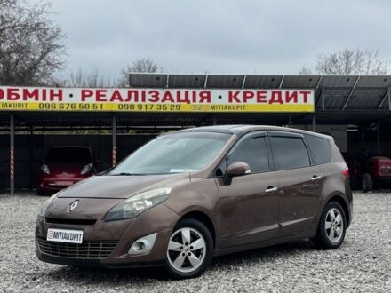 Коричневый Рено Сценик, объемом двигателя 0 л и пробегом 200 тыс. км за 7000 $, фото 1 на Automoto.ua