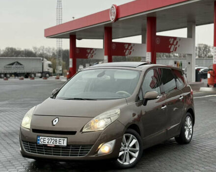 Коричневый Рено Сценик, объемом двигателя 2 л и пробегом 240 тыс. км за 7100 $, фото 1 на Automoto.ua