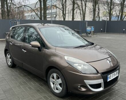 Коричневый Рено Сценик, объемом двигателя 1.4 л и пробегом 195 тыс. км за 4900 $, фото 1 на Automoto.ua