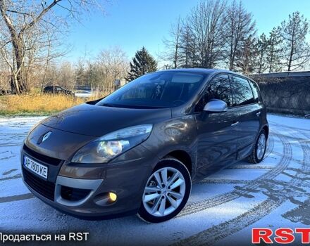 Коричневый Рено Сценик, объемом двигателя 1.6 л и пробегом 205 тыс. км за 7300 $, фото 1 на Automoto.ua