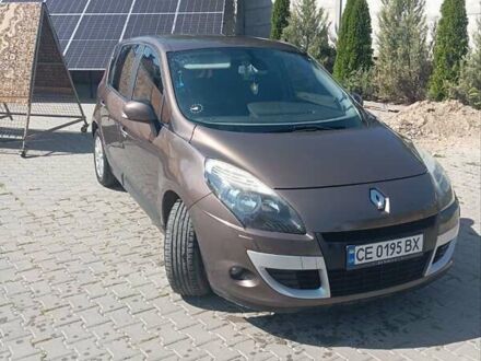 Рено Сценик 2010 в Кицмане на Automoto.ua Коричневый Рено Сценик, объемом двигателя 1.5 л и пробегом 380 тыс. км за 7300 $, фото 1 на Automoto.ua