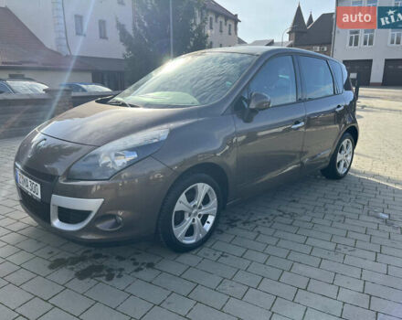 Коричневый Рено Сценик, объемом двигателя 1.4 л и пробегом 175 тыс. км за 6900 $, фото 1 на Automoto.ua