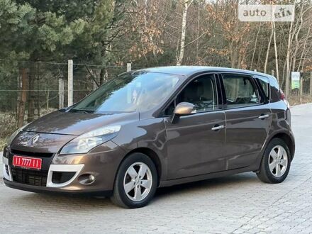 Рено Сценик 2011 в Вознесенске на Automoto.ua Коричневый Рено Сценик, объемом двигателя 1.5 л и пробегом 270 тыс. км за 7599 $, фото 1 на Automoto.ua