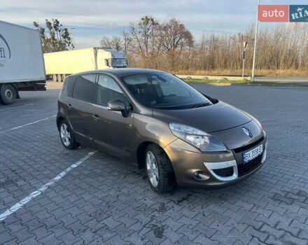 Коричневий Рено Сценік, об'ємом двигуна 1.46 л та пробігом 212 тис. км за 7900 $, фото 1 на Automoto.ua