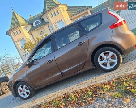 Коричневий Рено Сценік, об'ємом двигуна 1.5 л та пробігом 327 тис. км за 6200 $, фото 1 на Automoto.ua
