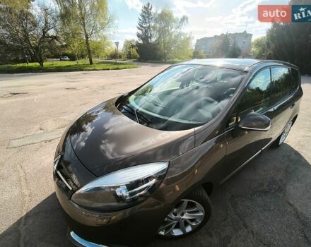 Коричневый Рено Сценик, объемом двигателя 2 л и пробегом 205 тыс. км за 9800 $, фото 1 на Automoto.ua
