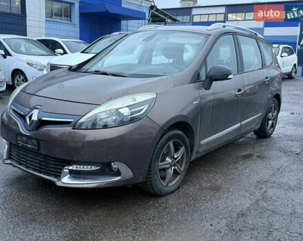 Коричневий Рено Сценік, об'ємом двигуна 0 л та пробігом 220 тис. км за 8999 $, фото 1 на Automoto.ua