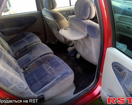 Красный Рено Сценик, объемом двигателя 1.6 л и пробегом 94 тыс. км за 4000 $, фото 6 на Automoto.ua