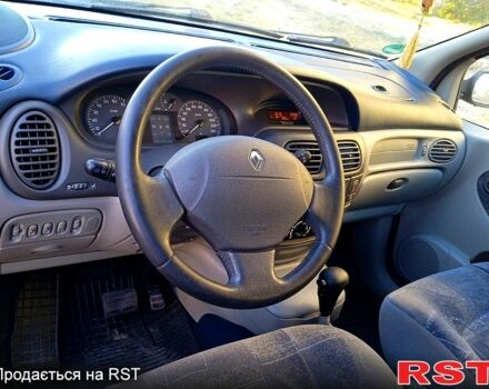 Красный Рено Сценик, объемом двигателя 1.6 л и пробегом 94 тыс. км за 4000 $, фото 4 на Automoto.ua