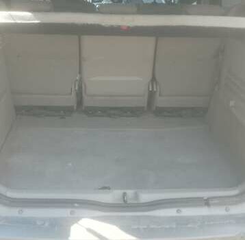 Красный Рено Сценик, объемом двигателя 1.6 л и пробегом 250 тыс. км за 3650 $, фото 12 на Automoto.ua