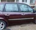 Красный Рено Сценик, объемом двигателя 2 л и пробегом 215 тыс. км за 5800 $, фото 5 на Automoto.ua