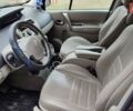 Красный Рено Сценик, объемом двигателя 2 л и пробегом 215 тыс. км за 5800 $, фото 6 на Automoto.ua