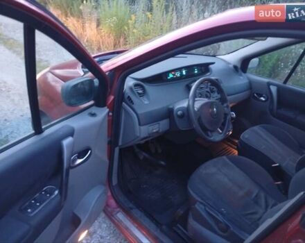 Красный Рено Сценик, объемом двигателя 1.6 л и пробегом 230 тыс. км за 1550 $, фото 4 на Automoto.ua