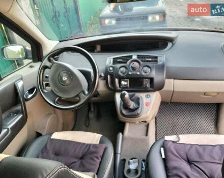 Красный Рено Сценик, объемом двигателя 1.6 л и пробегом 250 тыс. км за 3800 $, фото 3 на Automoto.ua