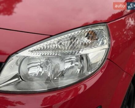 Червоний Рено Сценік, об'ємом двигуна 1.6 л та пробігом 294 тис. км за 4200 $, фото 11 на Automoto.ua