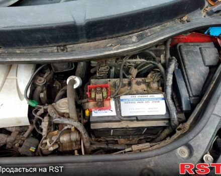 Красный Рено Сценик, объемом двигателя 1.6 л и пробегом 370 тыс. км за 4500 $, фото 11 на Automoto.ua