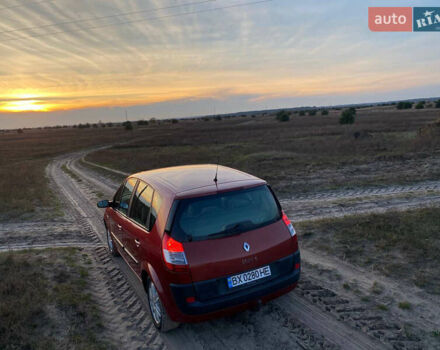 Красный Рено Сценик, объемом двигателя 1.6 л и пробегом 260 тыс. км за 3500 $, фото 10 на Automoto.ua