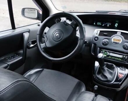 Красный Рено Сценик, объемом двигателя 1.6 л и пробегом 259 тыс. км за 4200 $, фото 13 на Automoto.ua