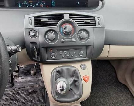 Красный Рено Сценик, объемом двигателя 1.6 л и пробегом 129 тыс. км за 4300 $, фото 11 на Automoto.ua