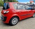 Красный Рено Сценик, объемом двигателя 1.6 л и пробегом 202 тыс. км за 4700 $, фото 4 на Automoto.ua