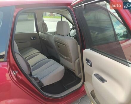 Красный Рено Сценик, объемом двигателя 1.6 л и пробегом 239 тыс. км за 5500 $, фото 22 на Automoto.ua