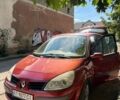 Красный Рено Сценик, объемом двигателя 1.6 л и пробегом 290 тыс. км за 4200 $, фото 1 на Automoto.ua