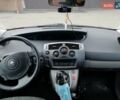 Красный Рено Сценик, объемом двигателя 1.6 л и пробегом 260 тыс. км за 5350 $, фото 7 на Automoto.ua