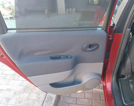 Красный Рено Сценик, объемом двигателя 1.6 л и пробегом 300 тыс. км за 4800 $, фото 9 на Automoto.ua