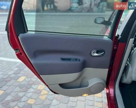 Красный Рено Сценик, объемом двигателя 1.6 л и пробегом 222 тыс. км за 4800 $, фото 22 на Automoto.ua