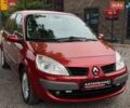 Красный Рено Сценик, объемом двигателя 1.6 л и пробегом 203 тыс. км за 5300 $, фото 1 на Automoto.ua
