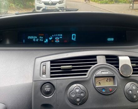 Рено Сценік 2006 у Дніпро (Дніпропетровську) на Automoto.ua Червоний Рено Сценік, об'ємом двигуна 1.6 л та пробігом 250 тис. км за 4000 $, фото 6 на Automoto.ua