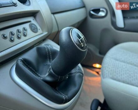 Красный Рено Сценик, объемом двигателя 1.6 л и пробегом 222 тыс. км за 4800 $, фото 11 на Automoto.ua